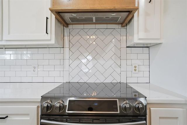 1002 Bodenstein Terrace, Hobart, OK 73651