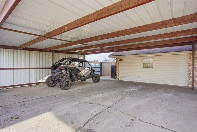 1002 Bodenstein Terrace, Hobart, OK 73651