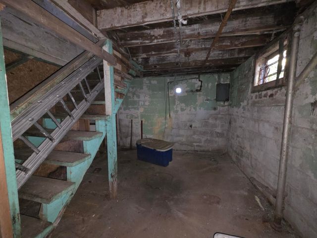 772 Ohio Street, Gary, IN 46402