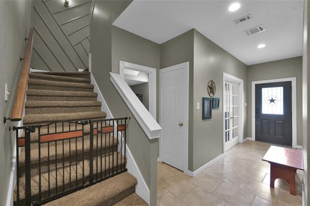 592 Mosswood Drive, Conroe, TX 77302