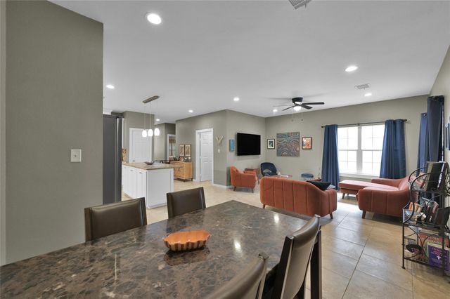 592 Mosswood Drive, Conroe, TX 77302