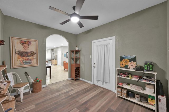 592 Mosswood Drive, Conroe, TX 77302