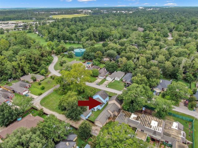 592 Mosswood Drive, Conroe, TX 77302