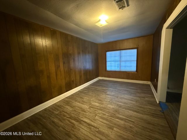 2008 Clemson Circle, Gautier, MS 39553