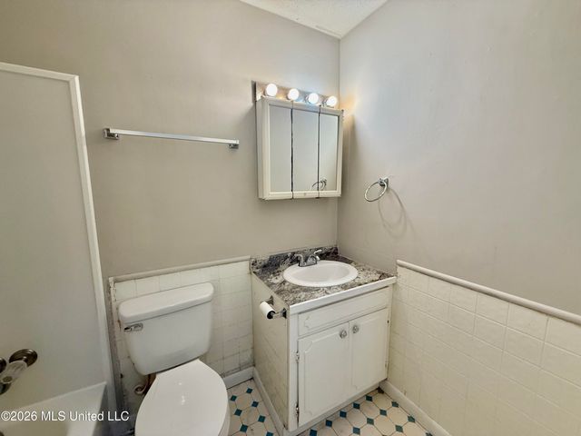 2008 Clemson Circle, Gautier, MS 39553