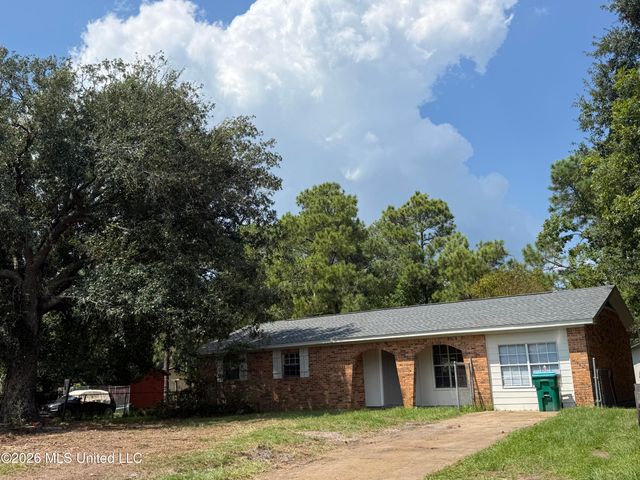 2008 Clemson Circle, Gautier, MS 39553