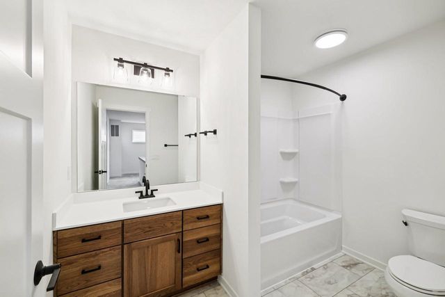 6668 Redpoll Road, Middleton, WI 53562