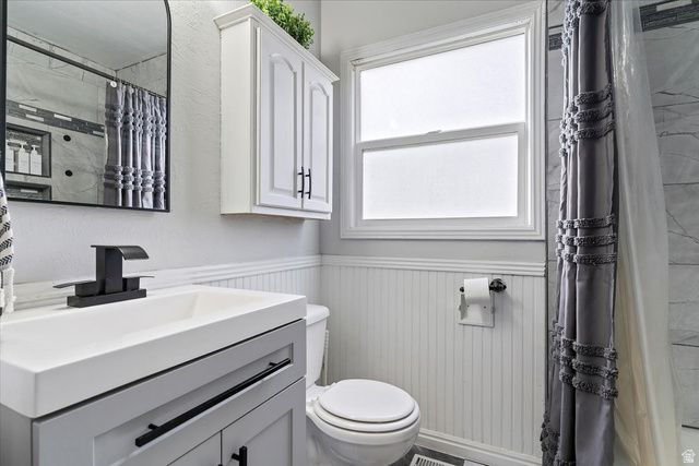 5243 S 2200 W, Roy, UT 84067