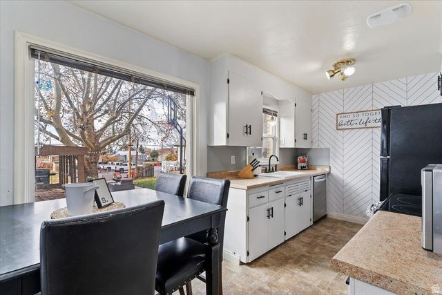 5243 S 2200 W, Roy, UT 84067