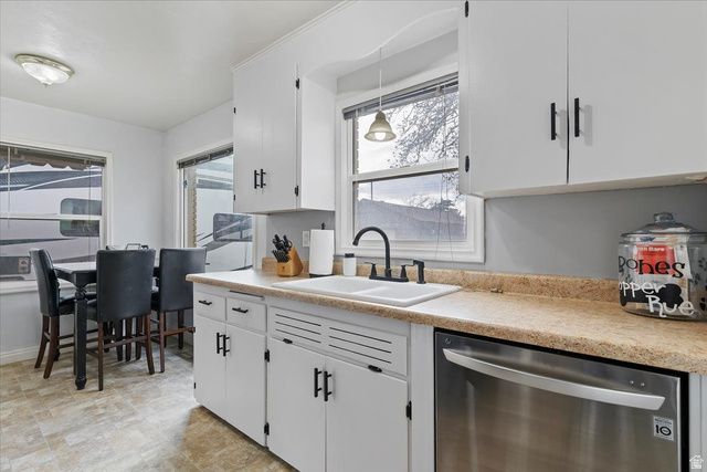 5243 S 2200 W, Roy, UT 84067