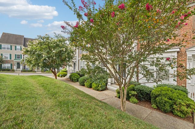 4705 Brighton Village Dr, Nashville, TN 37211