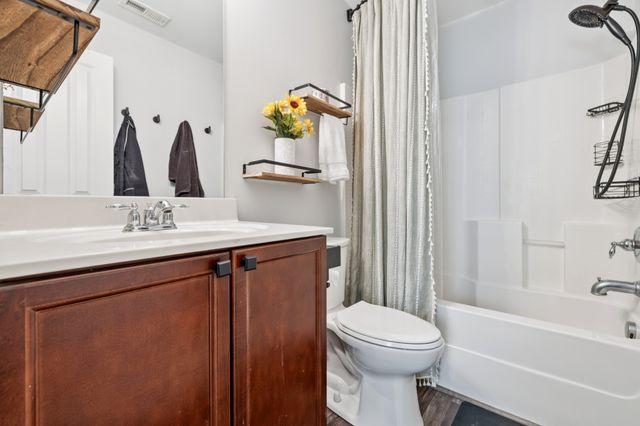 4705 Brighton Village Dr, Nashville, TN 37211