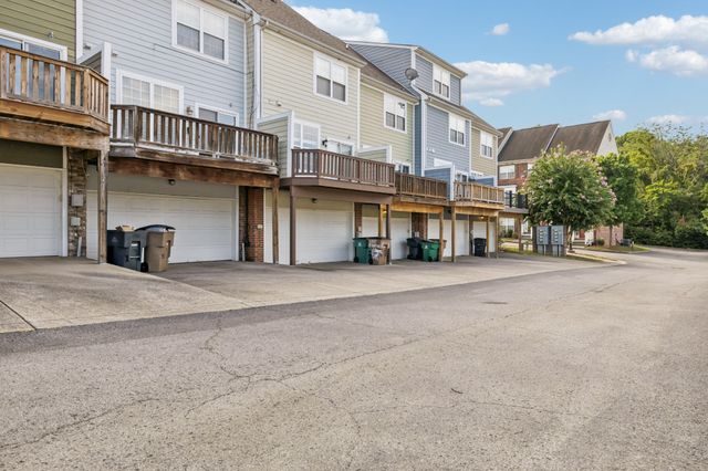 4705 Brighton Village Dr, Nashville, TN 37211