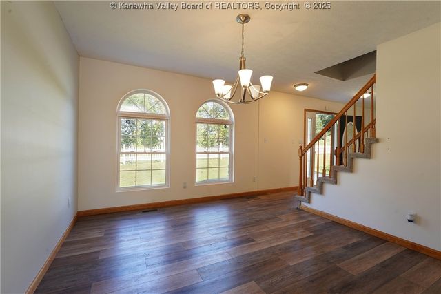 1 Bridlewood Road, Charleston, WV 25314