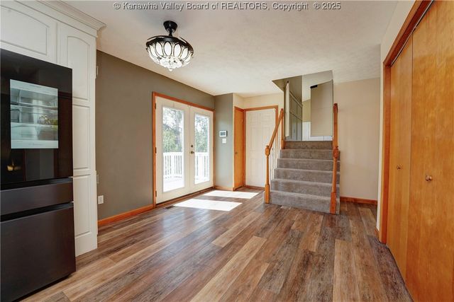 1 Bridlewood Road, Charleston, WV 25314