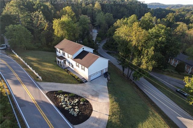 1 Bridlewood Road, Charleston, WV 25314