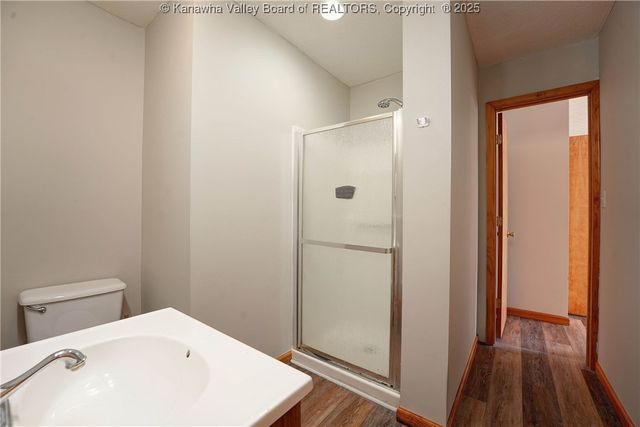 1 Bridlewood Road, Charleston, WV 25314