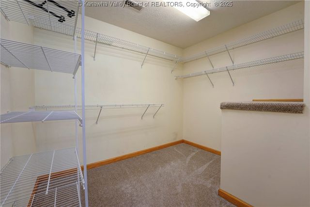 1 Bridlewood Road, Charleston, WV 25314