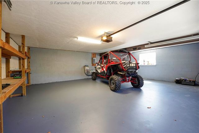 1 Bridlewood Road, Charleston, WV 25314