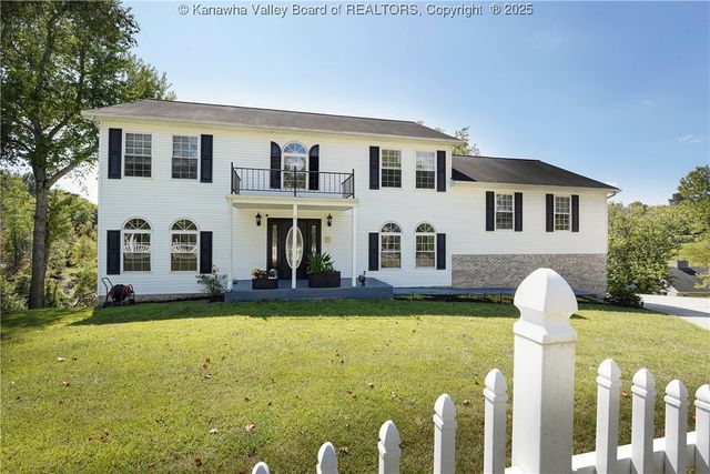 1 Bridlewood Road, Charleston, WV 25314