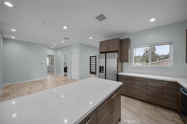955 Brossard, Thousand Oaks, CA 91360