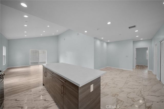 955 Brossard, Thousand Oaks, CA 91360