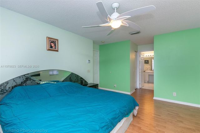 1032 Silktree Ln, Weston, FL 33327