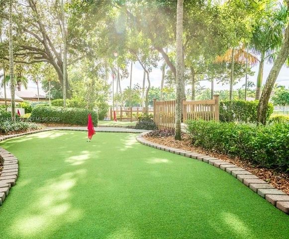 1032 Silktree Ln, Weston, FL 33327