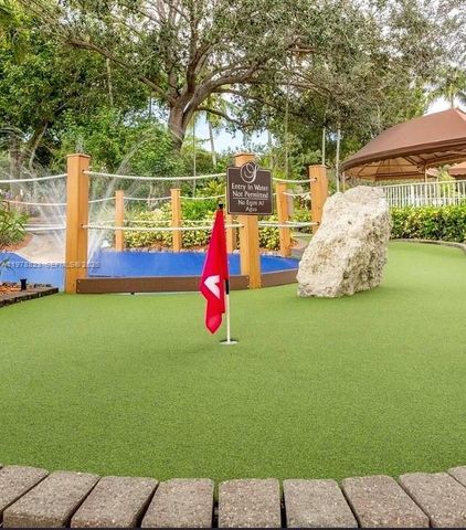 1032 Silktree Ln, Weston, FL 33327