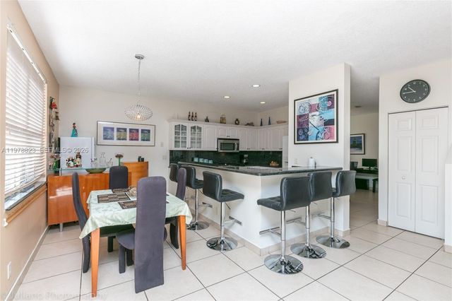 1032 Silktree Ln, Weston, FL 33327