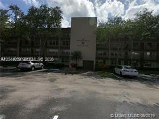 300 SW 134th Way 105E, Pembroke Pines, FL 33027