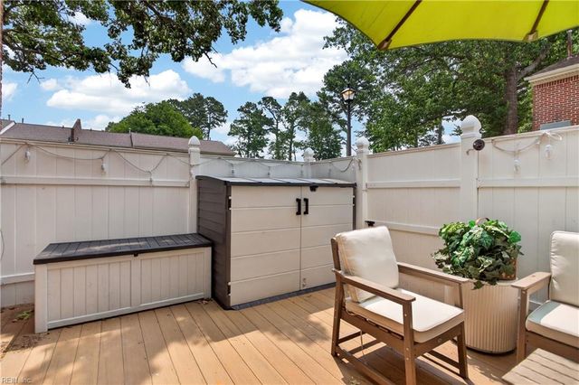 435 Barberton DR, Virginia Beach, VA 23451