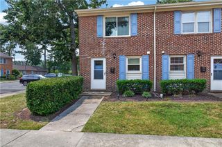 435 Barberton DR, Virginia Beach, VA 23451
