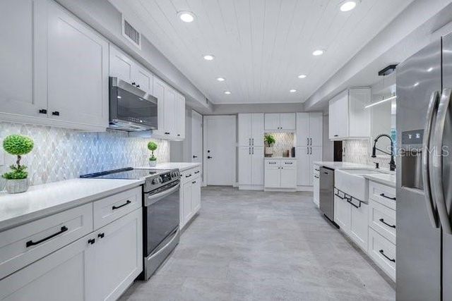 2572 FIFESHIRE DRIVE, Winter Park, FL 32792