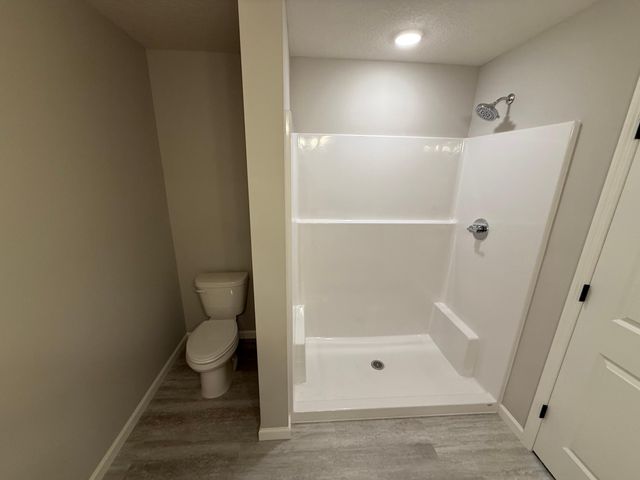 1667 Meadows Drive, East Bethel, MN 55011