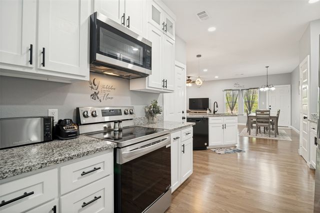 700 E Hickory Street, Kaufman, TX 75142