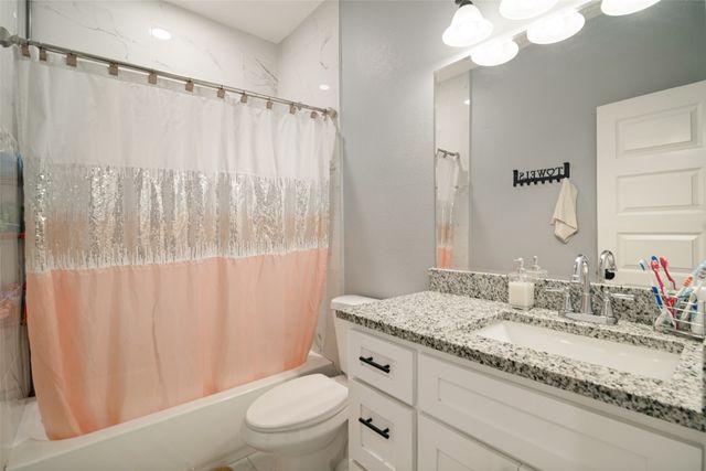 700 E Hickory Street, Kaufman, TX 75142