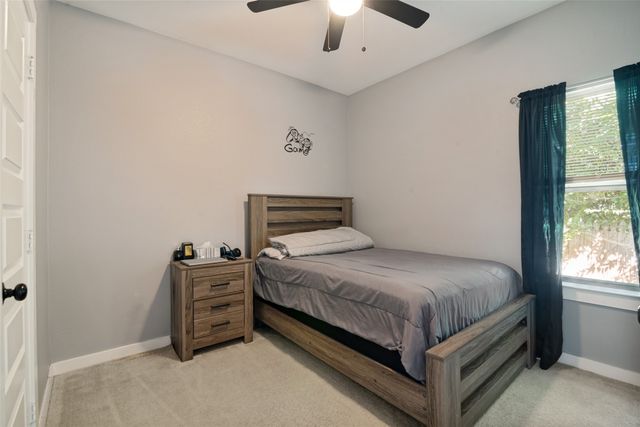 700 E Hickory Street, Kaufman, TX 75142