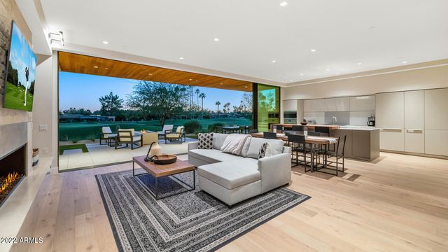 6331 E Phoenician Boulevard 1, Scottsdale, AZ 85251