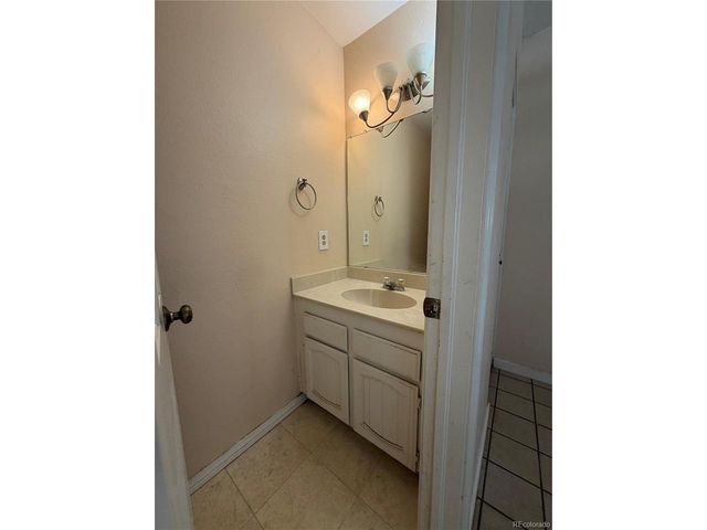 5105 S Uravan Pl, Aurora, CO 80015