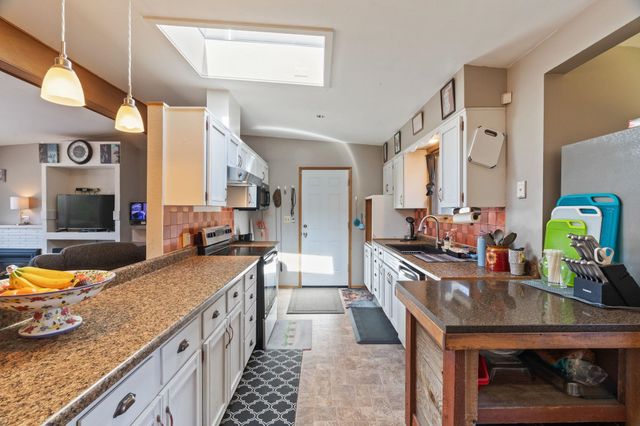 13013 E 22nd Ave, Spokane Valley, WA 99216