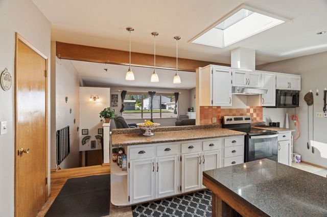 13013 E 22nd Ave, Spokane Valley, WA 99216