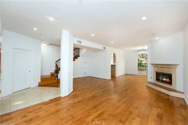 455 W Wilson 2, Glendale, CA 91203