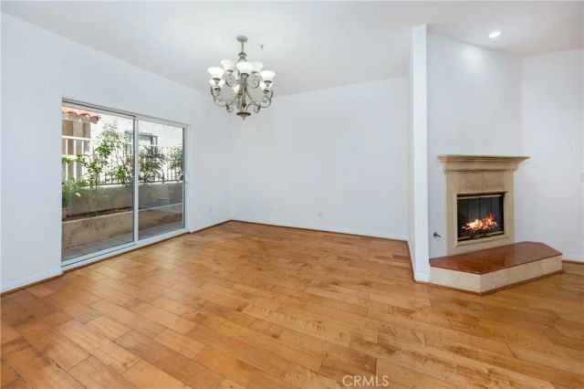 455 W Wilson 2, Glendale, CA 91203