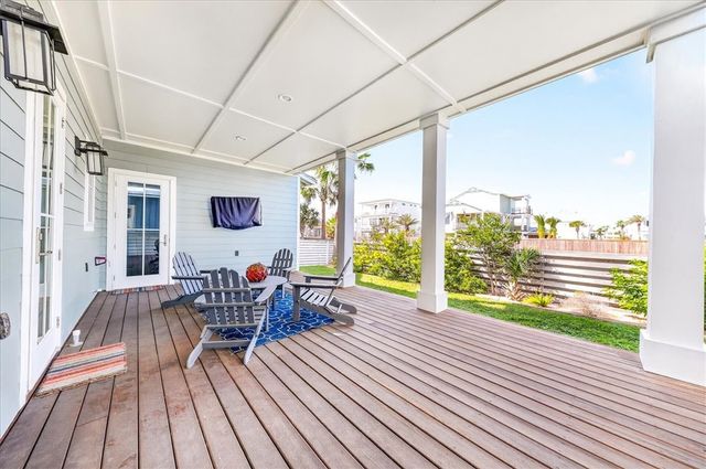 297 Hide Away Dr, Port Aransas, TX 78373