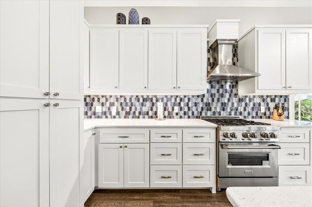 297 Hide Away Dr, Port Aransas, TX 78373
