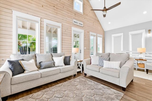 297 Hide Away Dr, Port Aransas, TX 78373