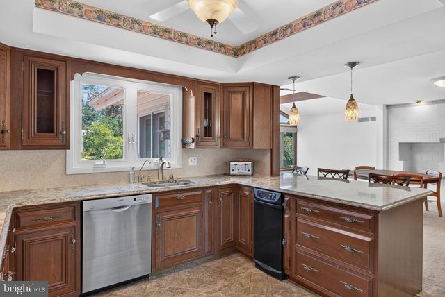 1957 GERALDSON DR, Lancaster, PA 17601