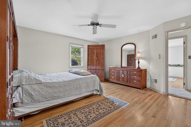 1957 GERALDSON DR, Lancaster, PA 17601