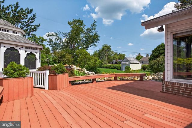 1957 GERALDSON DR, Lancaster, PA 17601